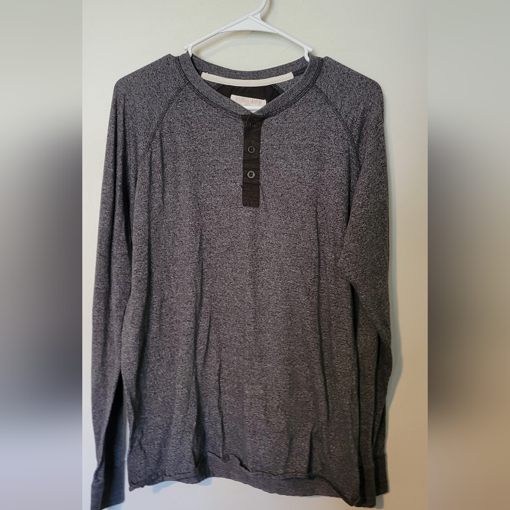 Men's long sleeve henley
